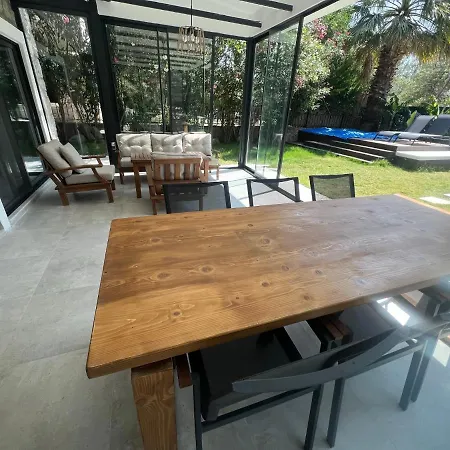 Villa Oludeniz Luxury With Jacuzzi, Common Pool