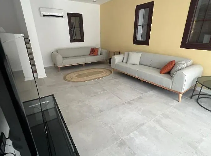 Oludeniz Luxury With Jacuzzi, Common Pool Vila